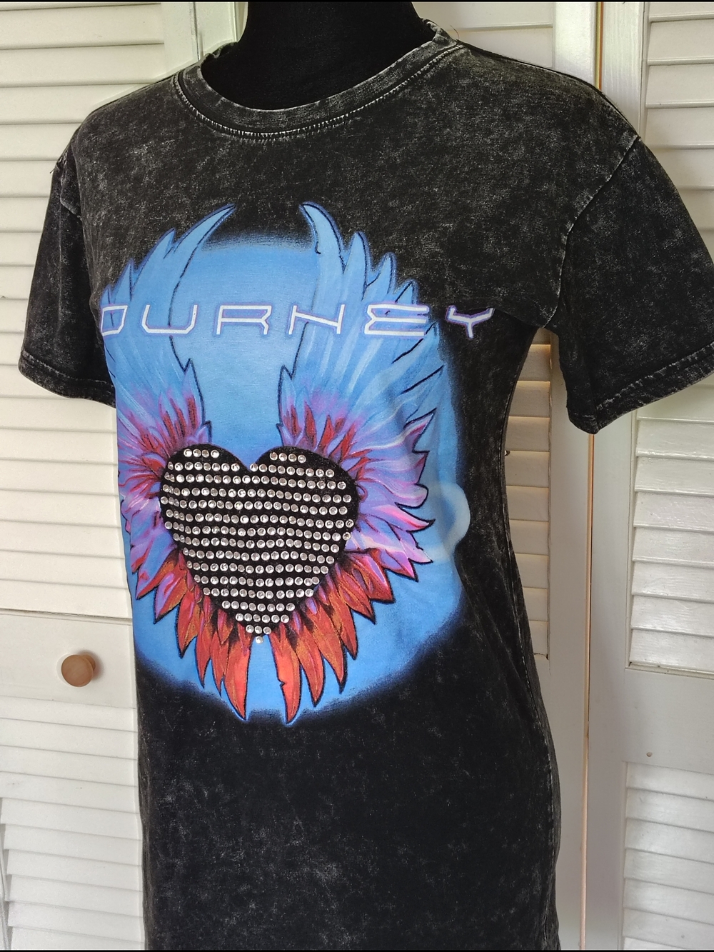 Journey Black Acid-Wash Graphic Tee with Studded Heart Size S – Like New - Picture 4 of 8